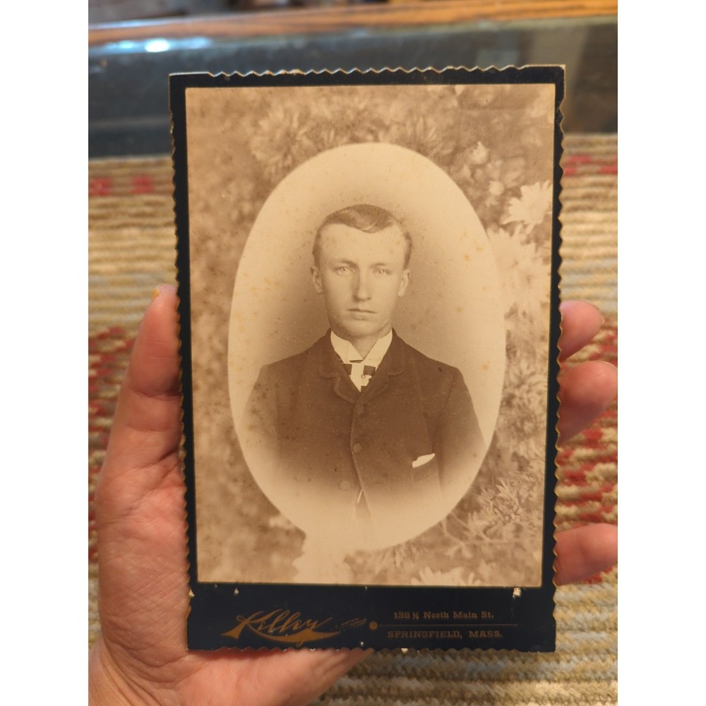 Antique Cabinet Card Gentleman Photo Victorian Portrait Springfield Mass Kelley